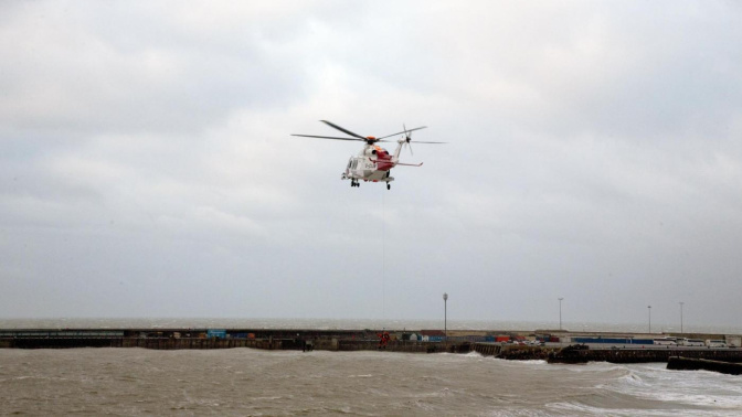 Rimini, incidente in mare: tre persone salvate, tre disperse